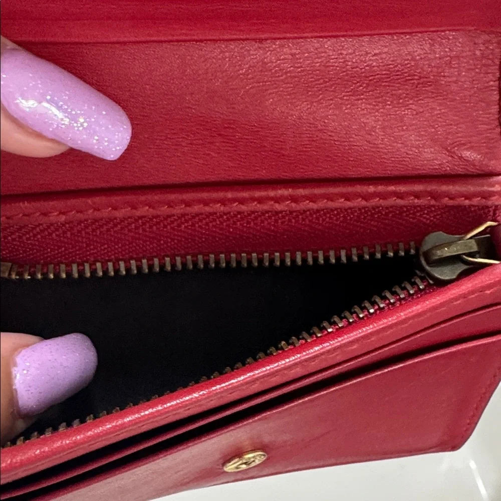 Gucci GG Supreme Cherry🍒 Wallet 476050.1147 • Crystal Cherry Motif Discontinued